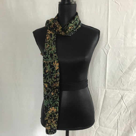 🌼 🌻 🌸 Beautiful Green, Gold & Black Velour Scarf - Picture 5 of 11